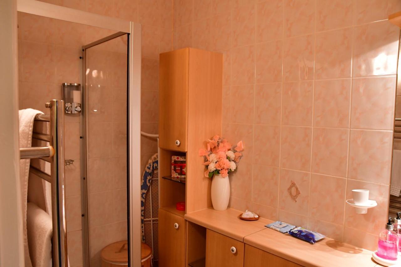 Entire Niche Apartment Hildenborough Luaran gambar