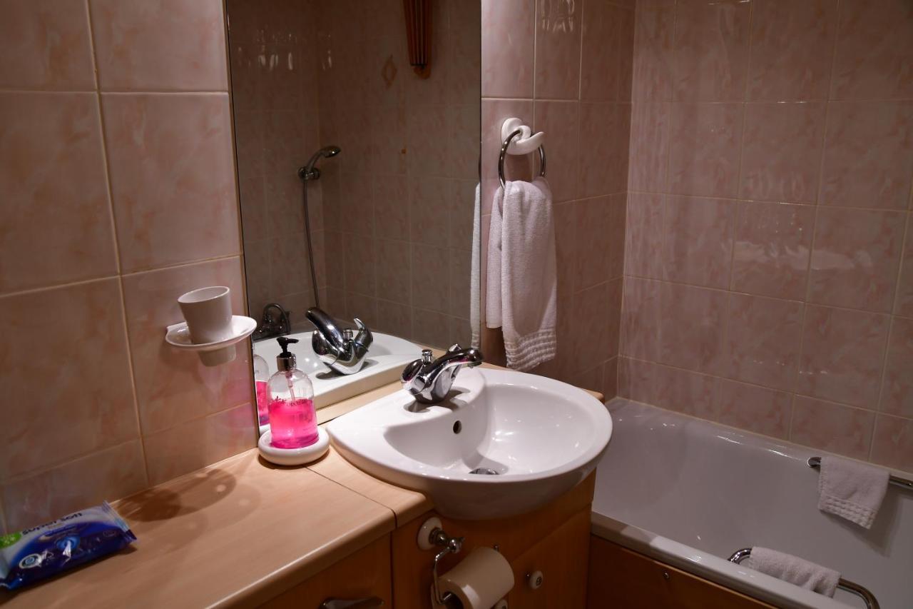 Entire Niche Apartment Hildenborough Luaran gambar