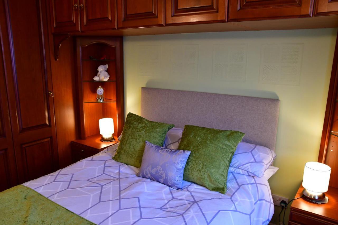 Entire Niche Apartment Hildenborough Luaran gambar